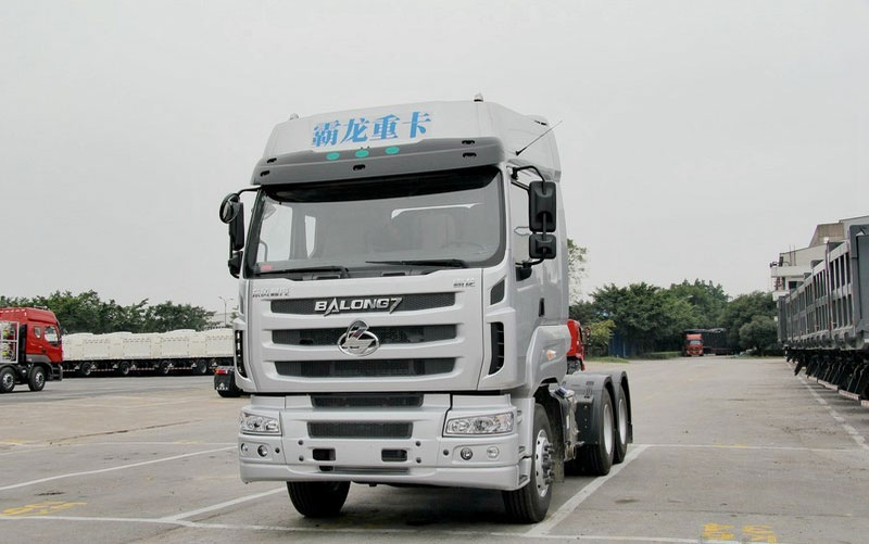 东风柳汽 乘龙m7 潍柴 430马力 6x4 牵引车(lz4251qdca)(高速版)