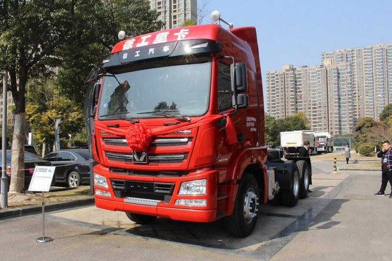 徐工 汉风(汉风)g5 400马力 6x4 国五 危险品牵引车(xga4259d5nc)