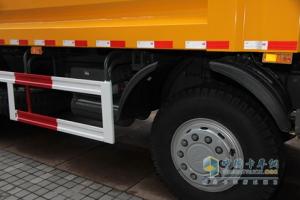 中国重汽 HOWO 6×4自卸车