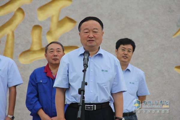 五征集团董事长姜卫东宣布绿色奥驰中国万里行长征活动正式启动