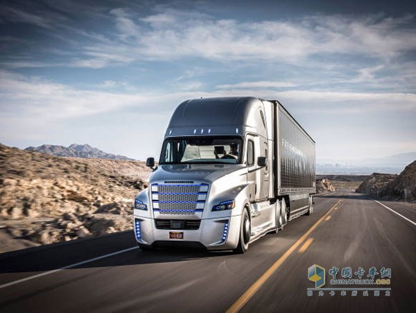 Freightliner Inspiration自动驾驶卡车