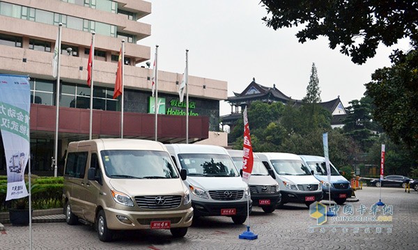 2016款江淮“星锐节油王”城市物流专用车