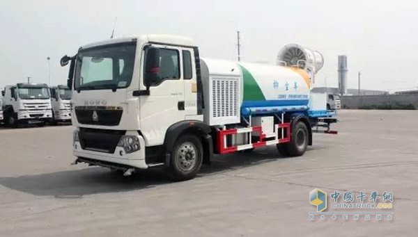 中国重汽HOWO T5G抑尘车