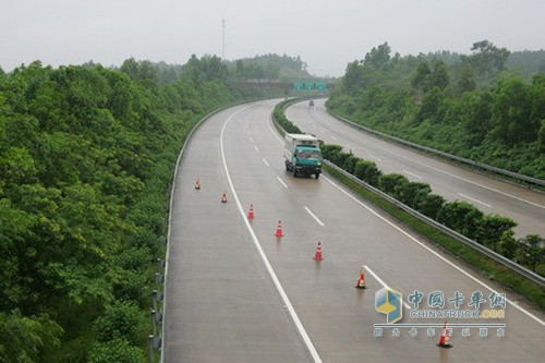 交通运输部等三部门联合发文加强道路运输安全管理工作