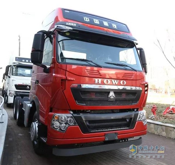 豪沃T7H 6×4 VB版牵引车——运煤霸王