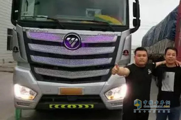 沈师傅点赞欧曼EST超级卡车