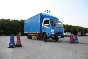 江铃汽车 凯锐800H 国五 112马力 6.9米气制动载货车