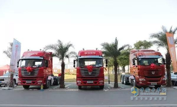 联合卡车8周年庆典现场展车