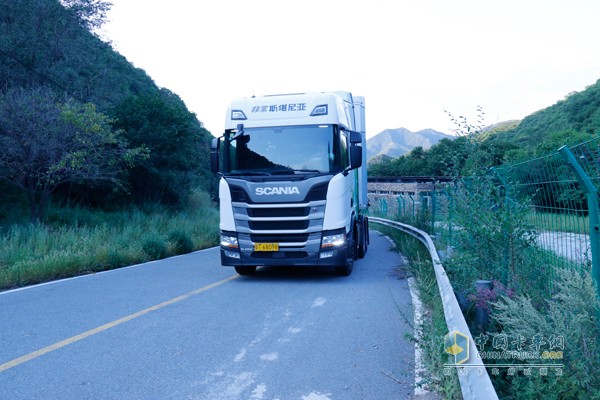 实载货物进行道路测试