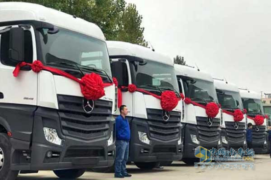 奔驰卡车 新Actros 牵引车