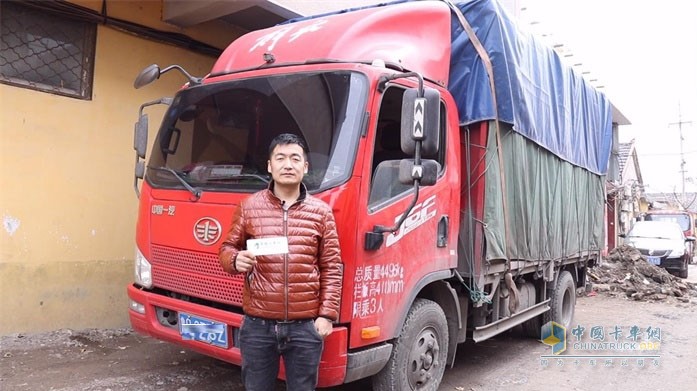 中国卡车网发现信赖活动采访李伟师傅