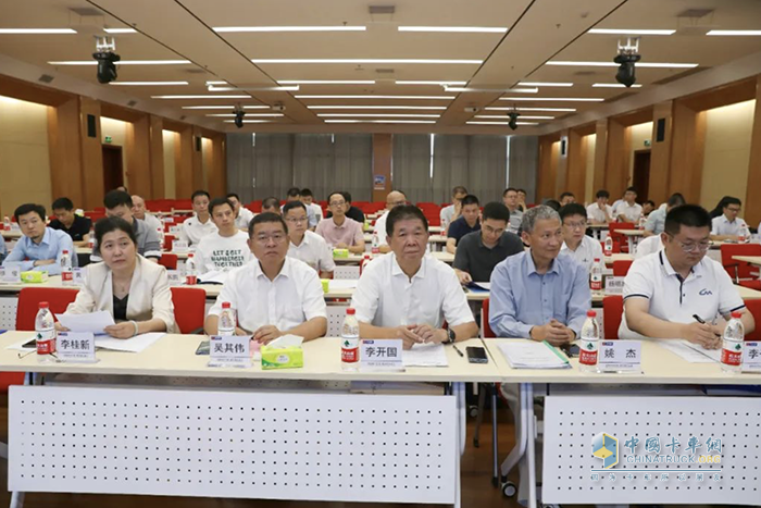 中国汽车工业协会燃气汽车分会会员大会在玉柴召开