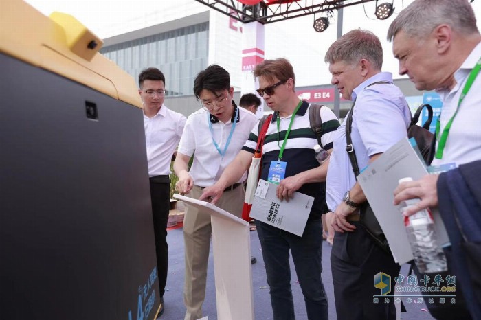 福田普罗科超级环卫车6.0系列新品亮相2024中国国际环卫展览会