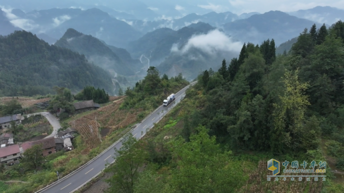 重卡劈弯战天路！宇通新能源山地性能挑战完美收官