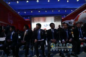 2010北京车展集瑞联合重卡展会现场