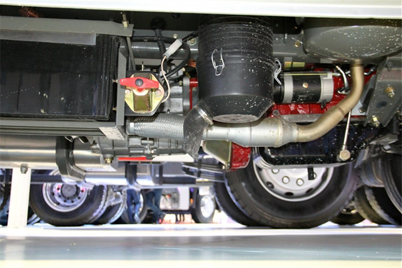 重汽王牌 W1系 1.8L 61马力 柴油 2.5米 国四双排栏板微卡(CDW5030CCYS3M4)