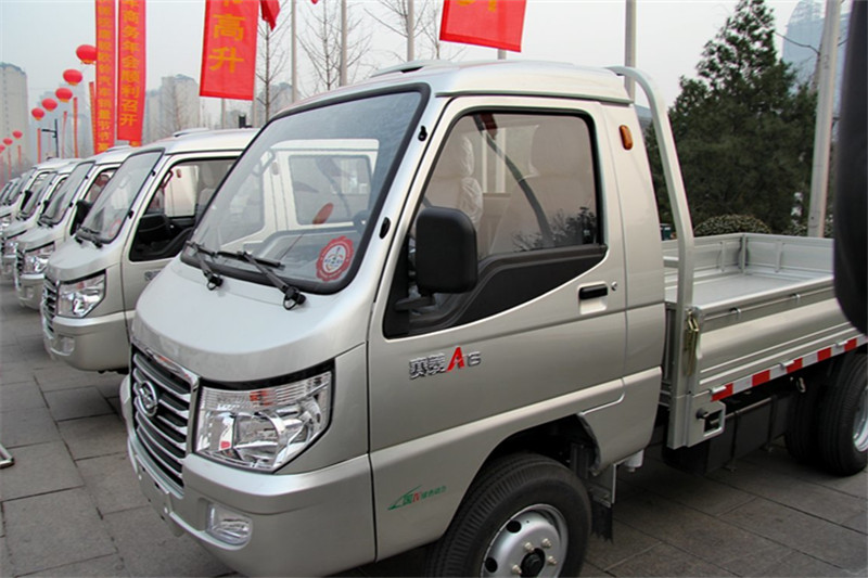 唐骏欧铃 赛菱A6 1.1L 61马力 汽油/CNG 3.1米 国四单排栏板微卡(ZB1033ADC3F)