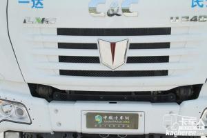 联合卡车U340 340马力 6×4 自卸车