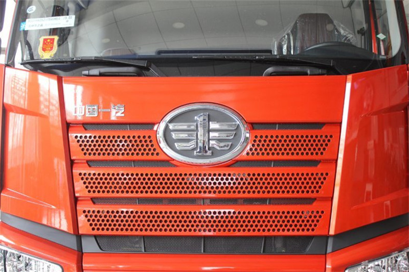 一汽解放 J6P重卡 420马力 6X4 6.4米 国五自卸车底盘(CA3250P66K2L2BT1A1E5)