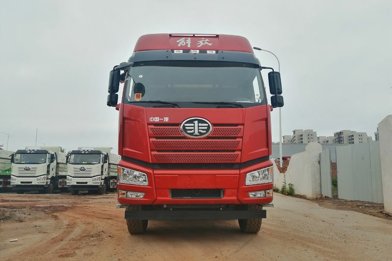 一汽解放 新J6P重卡 420马力 8X4 6.6米 国五自卸车(CA3310P66K24L2T4AE5)