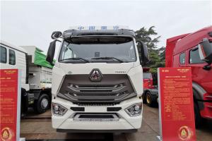 中国重汽 豪瀚 N7G 标运版 440马力 6X4 国六LNG牵引车(ZZ4255V4246F1L)