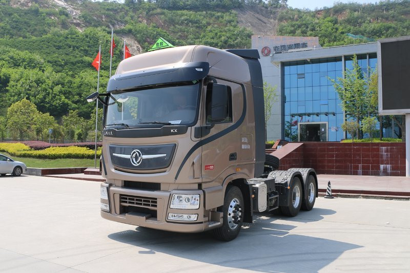 东风商用车 天龙旗舰KX 560马力 6X4 国五牵引车(自动挡)(DFH4250C2)