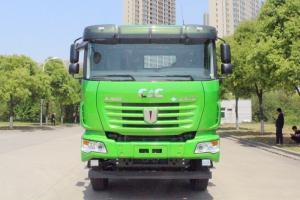 联合卡车 U420重卡 420马力 6X4 国五 牵引车(低顶)(QCC4252D654-4)