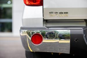 新龙马汽车 龙7 162马力 4×2 国六 双排载货车 青年版（FJ1030BEE1）